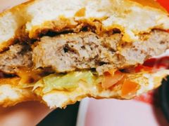 经典肉酱汁汁厚作牛肉汉堡-肯德基(黄渡DT店)