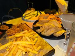 -STARRY CAFE & LOUNGE BAR(高新店)