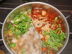 -老城鲜·小海鲜贝贝煲火锅(壹方城店)