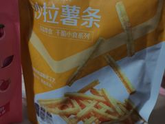 樱花牛奶味薯条-良品铺子(海林广场店)