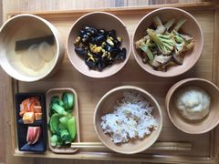 -一两饭川味素食餐厅