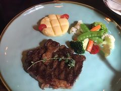 -SISTERS BAR RESTAURANT川意酒馆(嘉善老市H楼店)