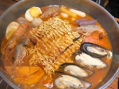 -辛明堂洞韩式芝士年糕火锅(万达店)