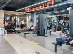 -超鹿运动(五四路恒力城店)