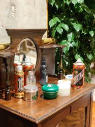 -TWOFACE 双面理发馆