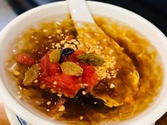 -炉小二铜锅牛蛙•川湘菜(三里屯店)
