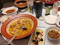 -楚韵小镇·宜昌肥鱼(虹桥国际店)