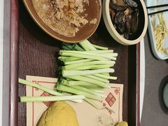 -乔家小院•本地小海鲜•非遗驴肉(万年泉路店)