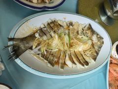 -崴海渔村(虹梅路店)