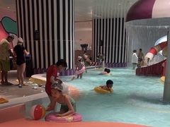 -涨巢·潮玩水疗局