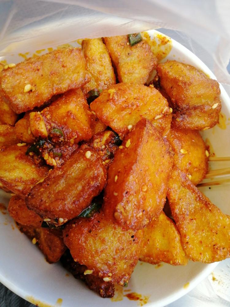 0 服务 : 4.0 外酥里嫩可以用来形容这个炸洋芋!