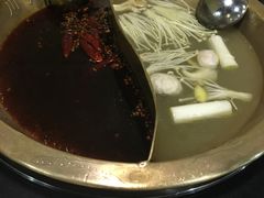 -怡品川宇火锅(宝立方店)