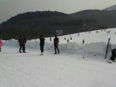 -济南卧虎山滑雪场