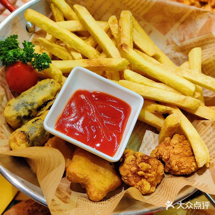 不会还有人没吃过他家的烤肉呼啦圈吧