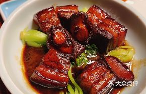 Dalian Abalone Braised Pork