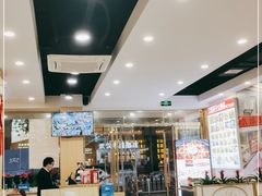 大堂-江城燕子大排档(江汉路步行街店)