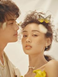 -至臻微拉婚纱摄影