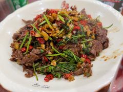 -湖南人家湘菜馆(镇江路店)