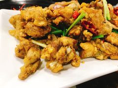 -虾弄弄海派小龙虾·牛羊蝎子火锅