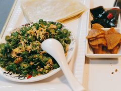 -哈尔滨烧烤·山河村铁锅炖(交大店)
