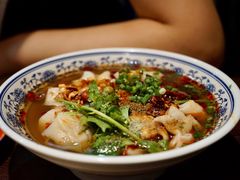 红油抄手-爆炸头阿姨小四川正宗川味小吃(无任何分店)