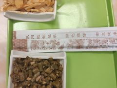 -卓雅桂林米粉