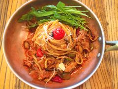 牛肉辣油意面-I HOLIC艾豪丽披萨(KKone店)