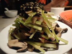 -初蓉丨遇见新川菜(亲贤街荣耀店)