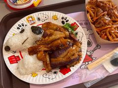 -史努比缤纷世界