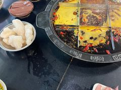 -邓莽子老火锅(中兴路总店)