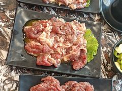 -啊美丽炭火烤肉(滑翔一店)