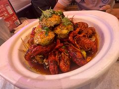 -肥肥虾庄·金牌油焖大虾(首义路店)