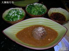 金牌麻酱味碟和配料-王家渡火锅店(棕榈泉店)