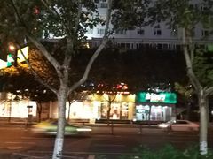-家乐福(八宝街店)