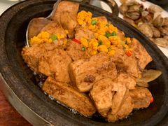 石锅海胆豆腐-品海楼·大连海胆锅贴馆(东港店)
