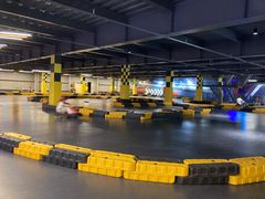 -极限PLAY运动娱乐新世界·团建派对潮玩休闲馆·室内蹦极高空游乐园