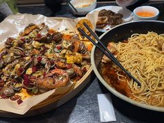 -南海底小海鲜·湘菜(鲁巷吴家湾店)