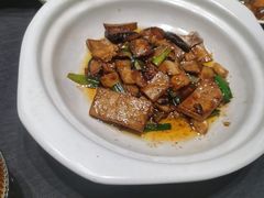 -艳阳天民俗村(公园路店)
