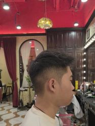 -东方先生国潮男士理发馆