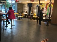 大堂-麦当劳(欢乐谷店)