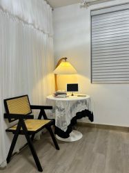 -闺蜜瑜伽·普拉提女性塑形馆