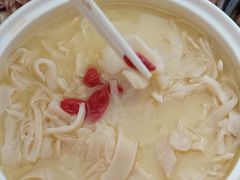 -桂满陇·手作小笼包&江南叫花鸡(中山公园店)