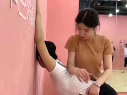 -单色舞蹈
