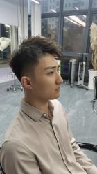 -茶发Salon·烫发染发理发