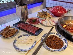 -李姑婆鲜切牛肉火锅自助(凤城二路店)