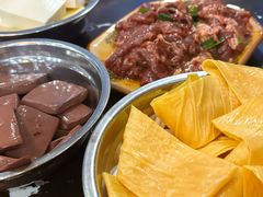 -黄利砖万峰林布依特色酸笋牛肉馆