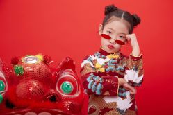 点击看大图 -亲亲宝贝艾尔莎亲子摄影会馆(中华路店)