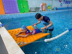 -乐悠游亲子游泳俱乐部