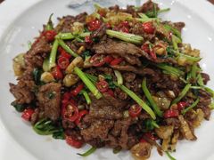 -湖南人家湘菜馆(镇江路店)