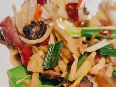 -云海肴·汽锅鸡·云南代表菜(天山百盛优客店)